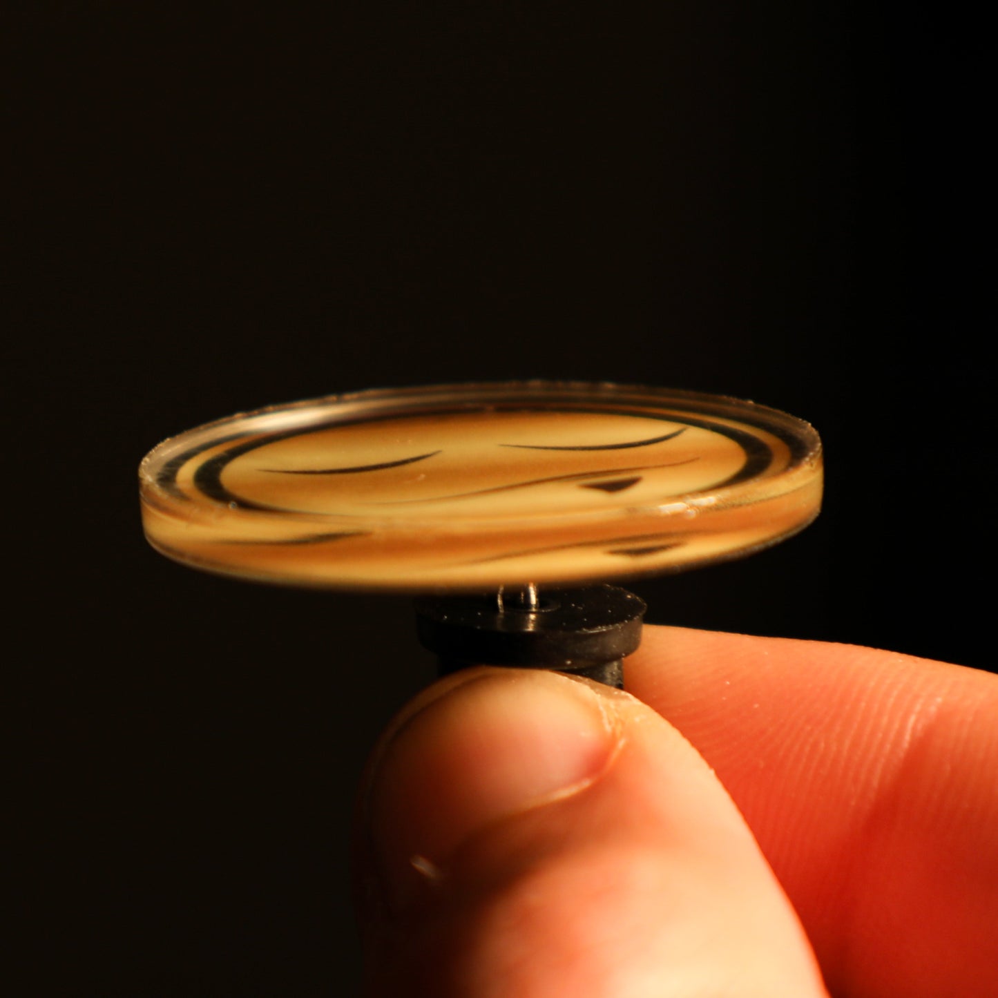 IIIMPULSIVEEE GOLD Smirk Pins